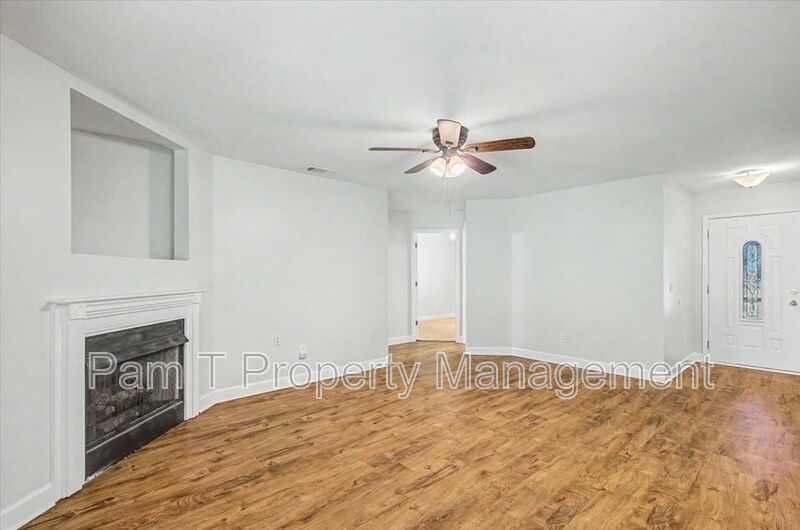 Country living in Garden City! property image