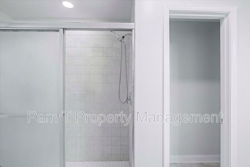 Country living in Garden City! property image