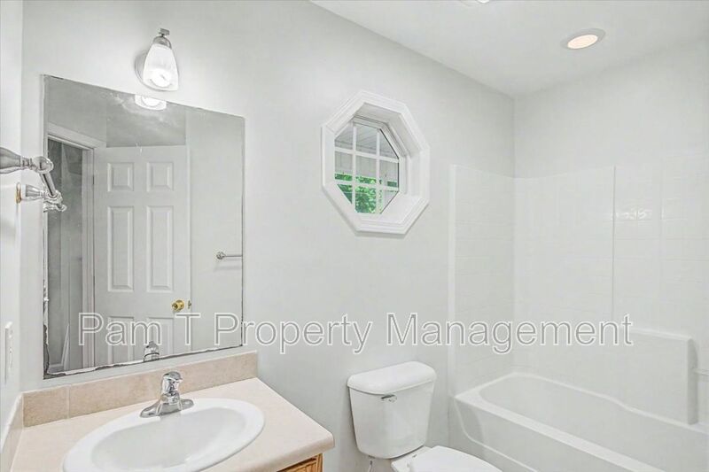 Country living in Garden City! property image