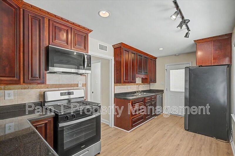 3 bedroom home in Windsor Forest property image