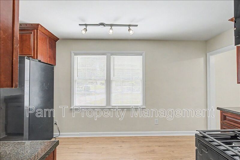 3 bedroom home in Windsor Forest property image