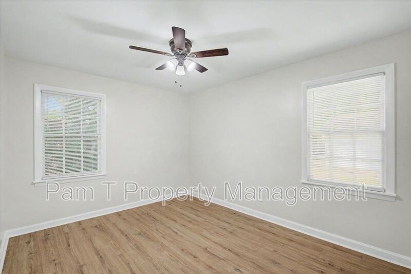 3 bedroom home in Windsor Forest property image