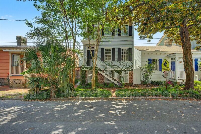 1 bedroom in the heart of downtown property image