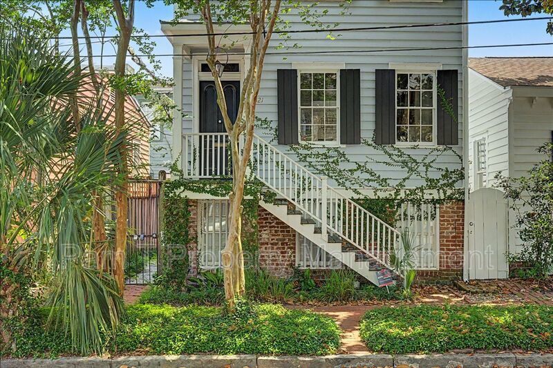 1 bedroom in the heart of downtown property image
