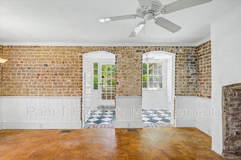 1 bedroom in the heart of downtown property image