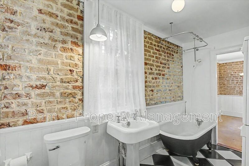 1 bedroom in the heart of downtown property image