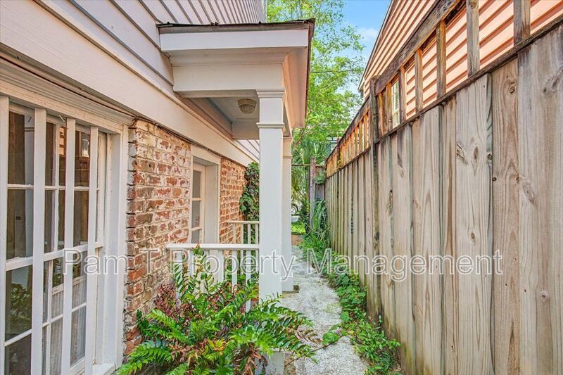 1 bedroom in the heart of downtown property image