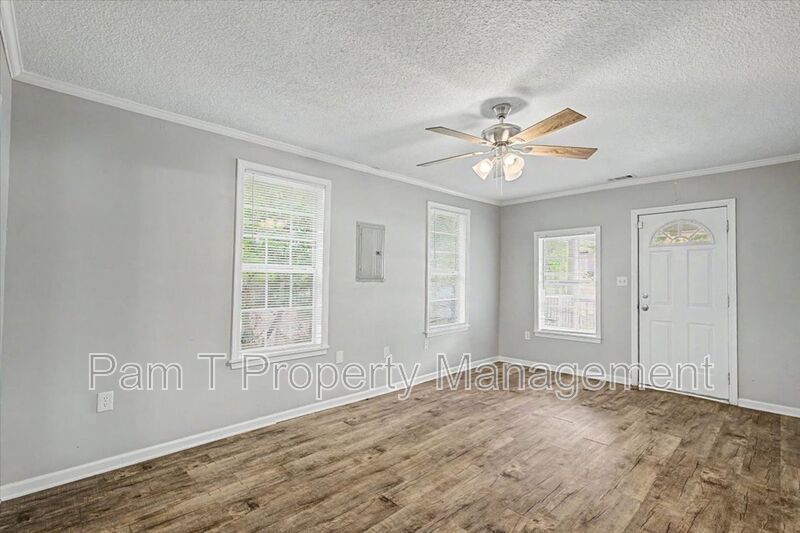 2 bedroom minutes from SCAD property image