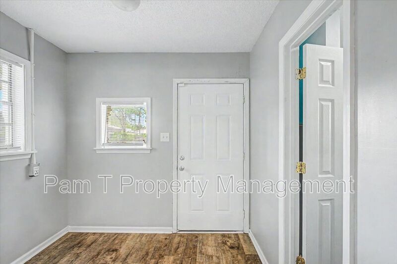 2 bedroom minutes from SCAD property image
