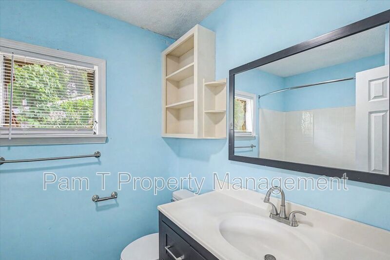 2 bedroom minutes from SCAD property image