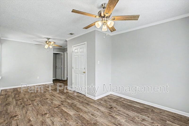2 bedroom minutes from SCAD property image