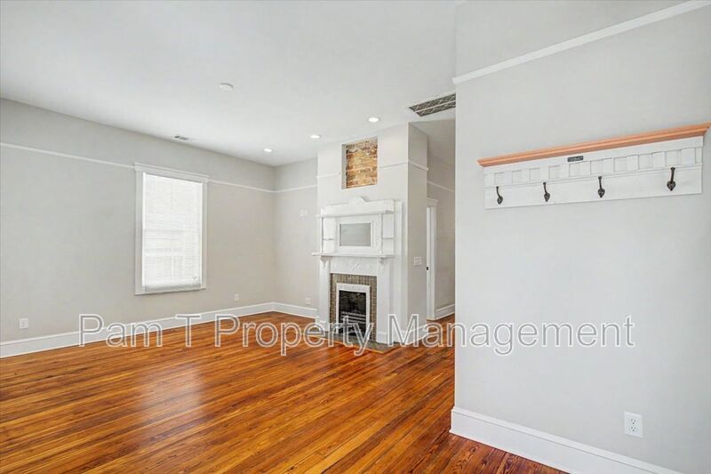 Beautiful 2 bedroom in Victorian District property image