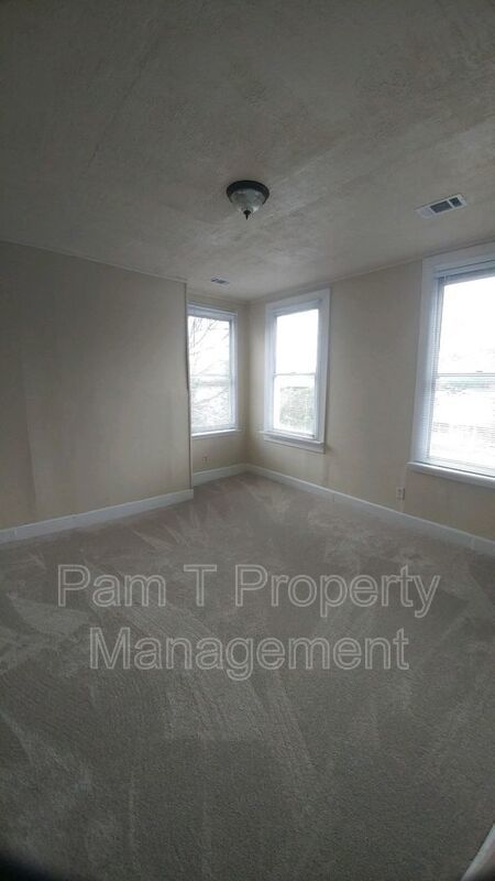Downtown, 1 Bd/1ba apartment - Utilities included! property image
