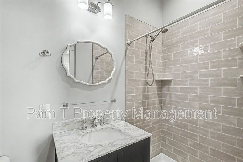 Beautiful 2 bedroom in Victorian District property image