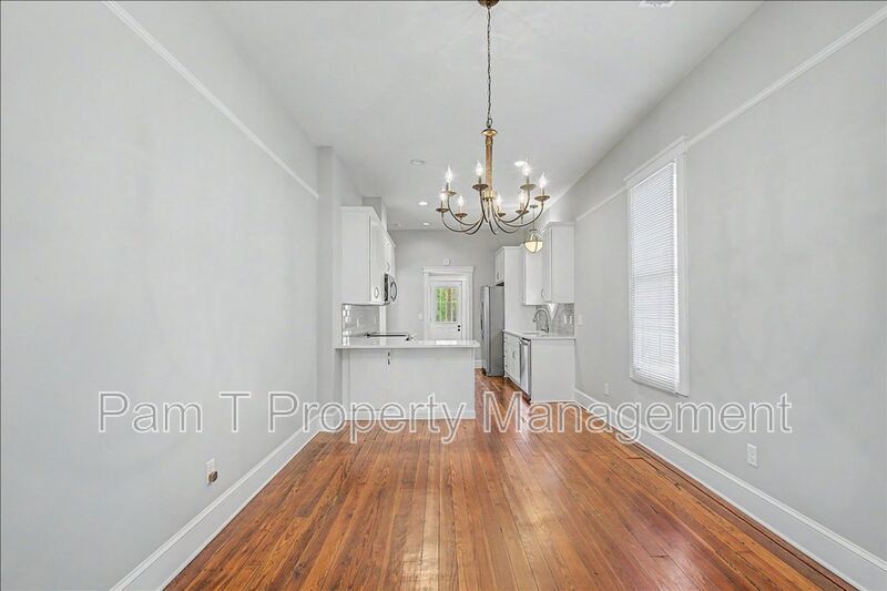 Beautiful 2 bedroom in Victorian District property image