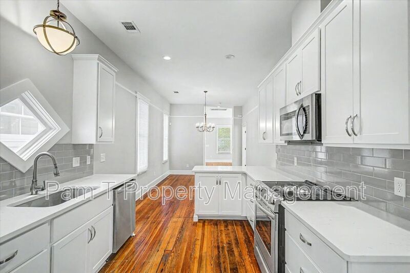 Beautiful 2 bedroom in Victorian District property image