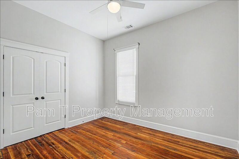 Beautiful 2 bedroom in Victorian District property image