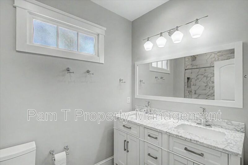 Beautiful 2 bedroom in Victorian District property image