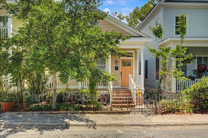 Beautiful 2 bedroom in Victorian District property image