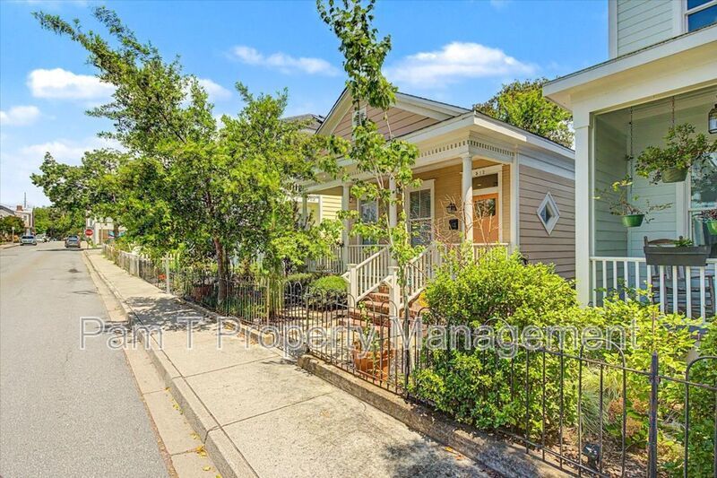 Beautiful 2 bedroom in Victorian District property image