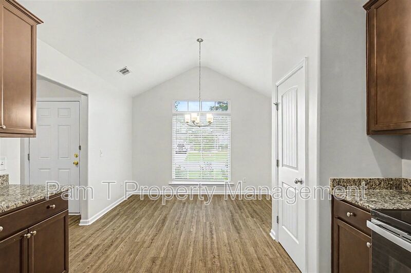 Beautiful 3 bedroom house property image