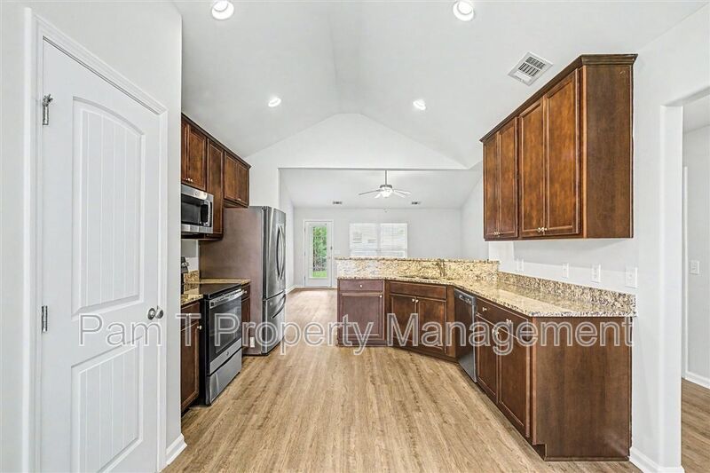 Beautiful 3 bedroom house property image