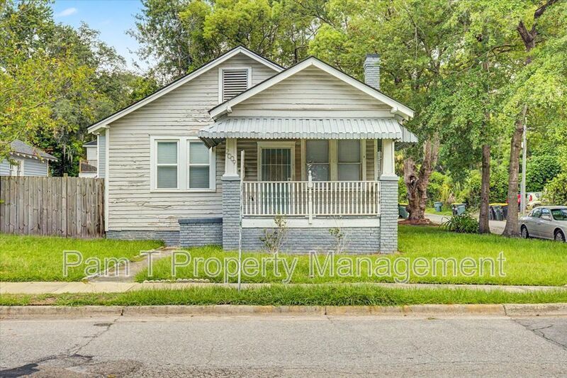 Downtown 3 bedroom Bungalow property image