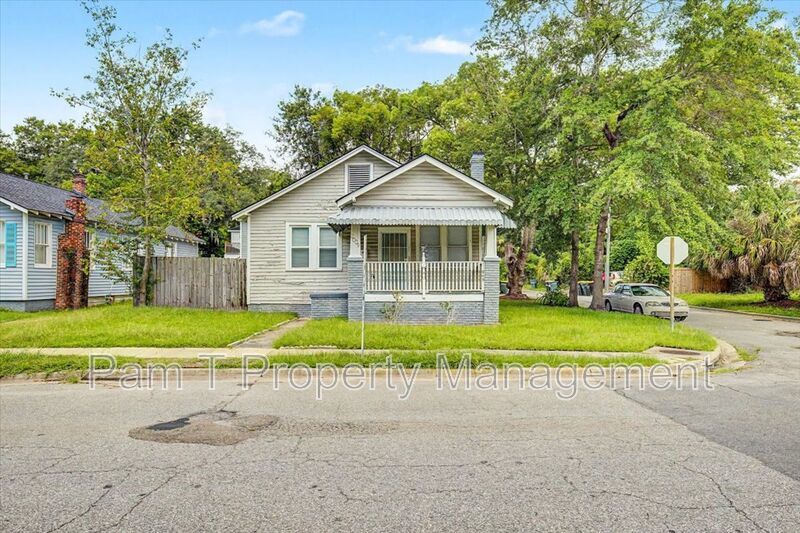 Downtown 3 bedroom Bungalow property image