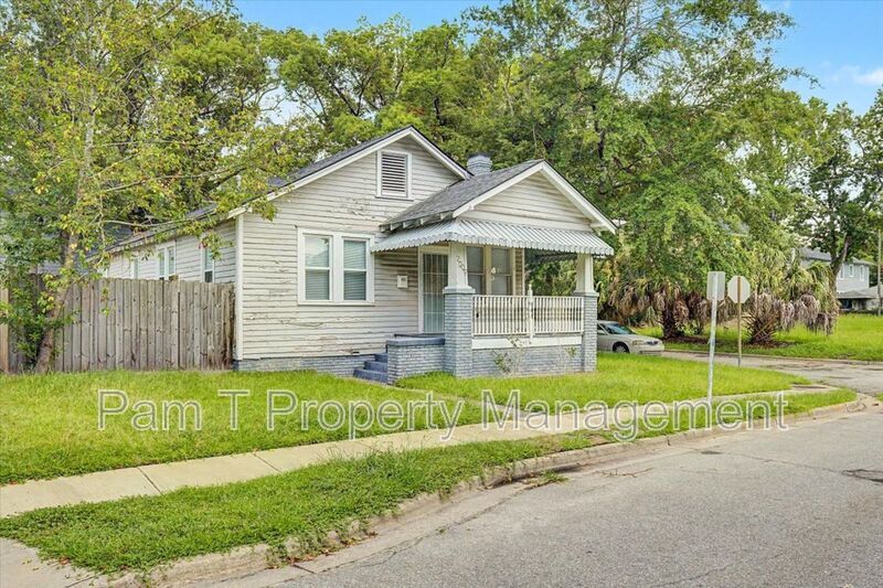 Downtown 3 bedroom Bungalow property image