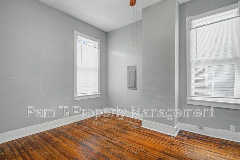 2 bedroom in the heart is downtown property image