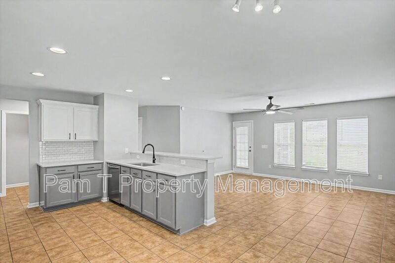 5 bedroom house in Pooler property image