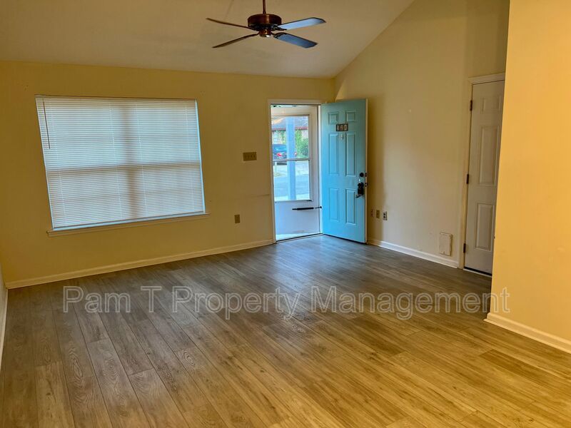 Sandfly 2 bedroom townhome property image