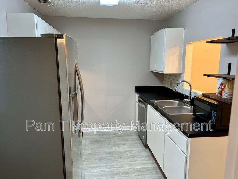Sandfly 2 bedroom townhome property image