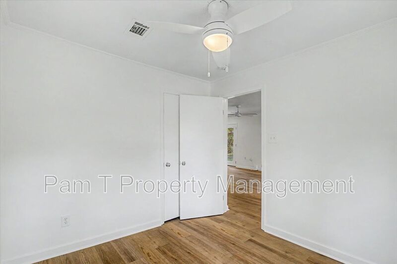 Beautiful 3 Bed 2 Bath on Isle of Hope property image