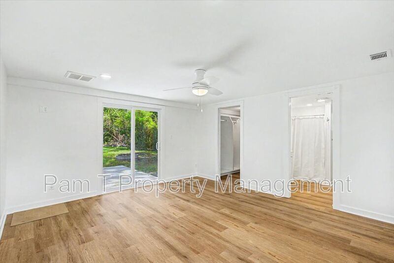 Beautiful 3 Bed 2 Bath on Isle of Hope property image