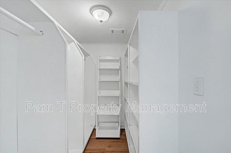 Beautiful 3 Bed 2 Bath on Isle of Hope property image
