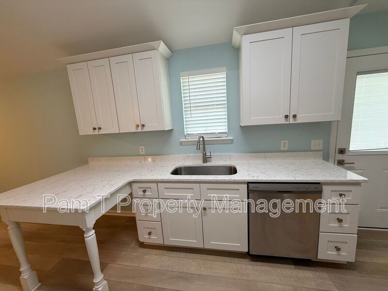 4 bedroom midtown home property image
