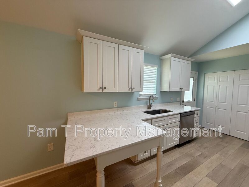 4 bedroom midtown home property image