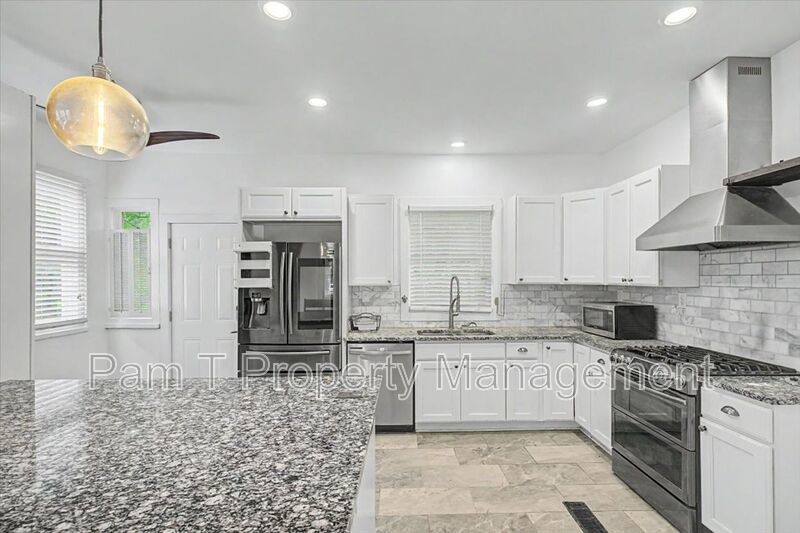 3 bedroom house perfect for SCAD students property image