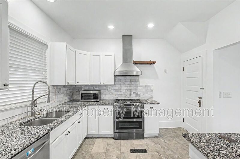 3 bedroom house perfect for SCAD students property image