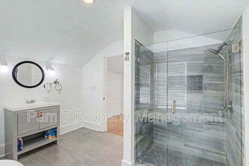 3 bedroom house perfect for SCAD students property image