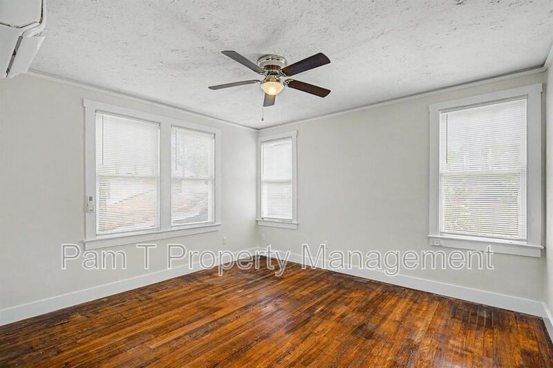 Close to downtown Apartment property image