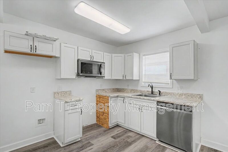 2 bedroom minutes from SCAD property image