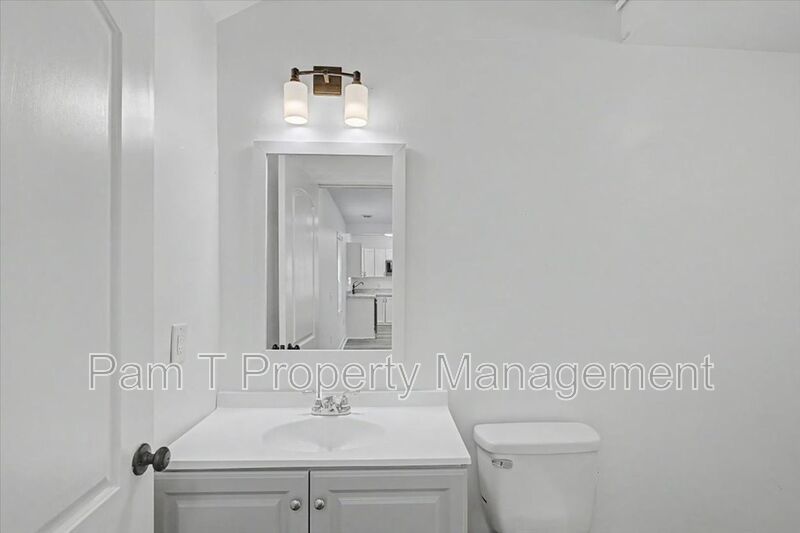 2 bedroom minutes from SCAD property image