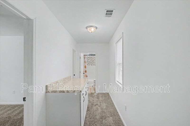2 bedroom minutes from SCAD property image