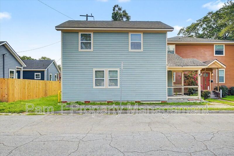 2 bedroom minutes from SCAD property image