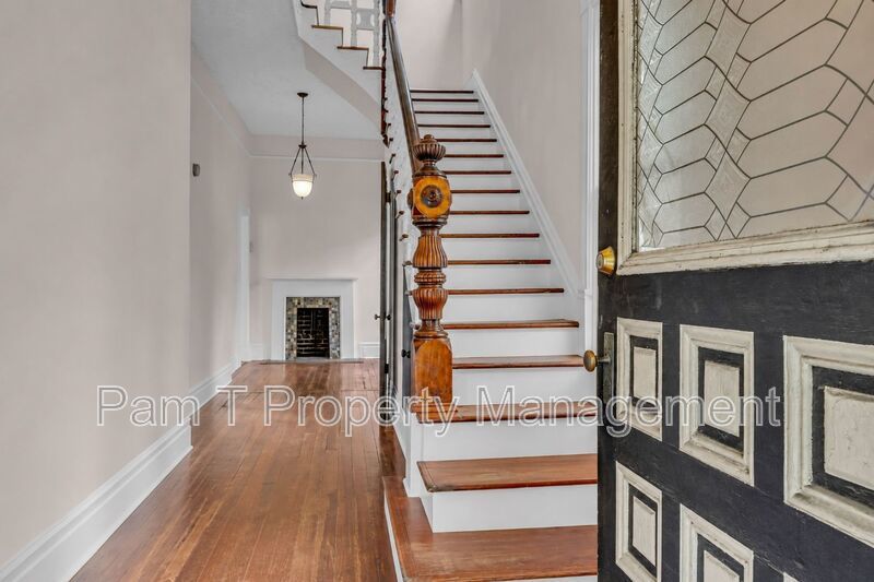 Stunning 3 Bedroom House property image