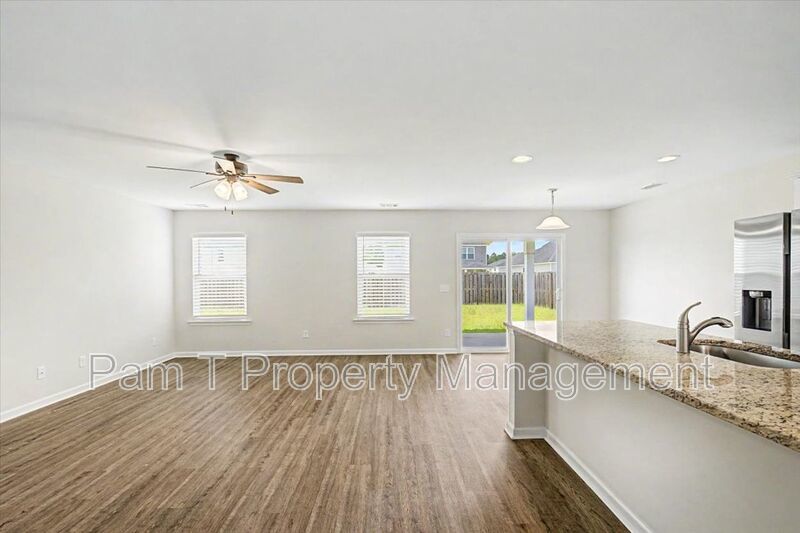 5 Bedroom House in Pooler property image