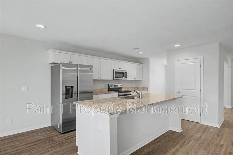 5 Bedroom House in Pooler property image