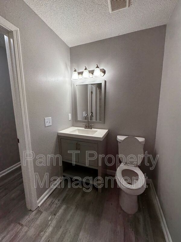 3 Bedroom Single Family Home property image